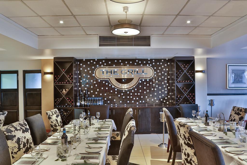 בוקסבורג Birchwood Hotel And Or Tambo Conference Centre מראה חיצוני תמונה