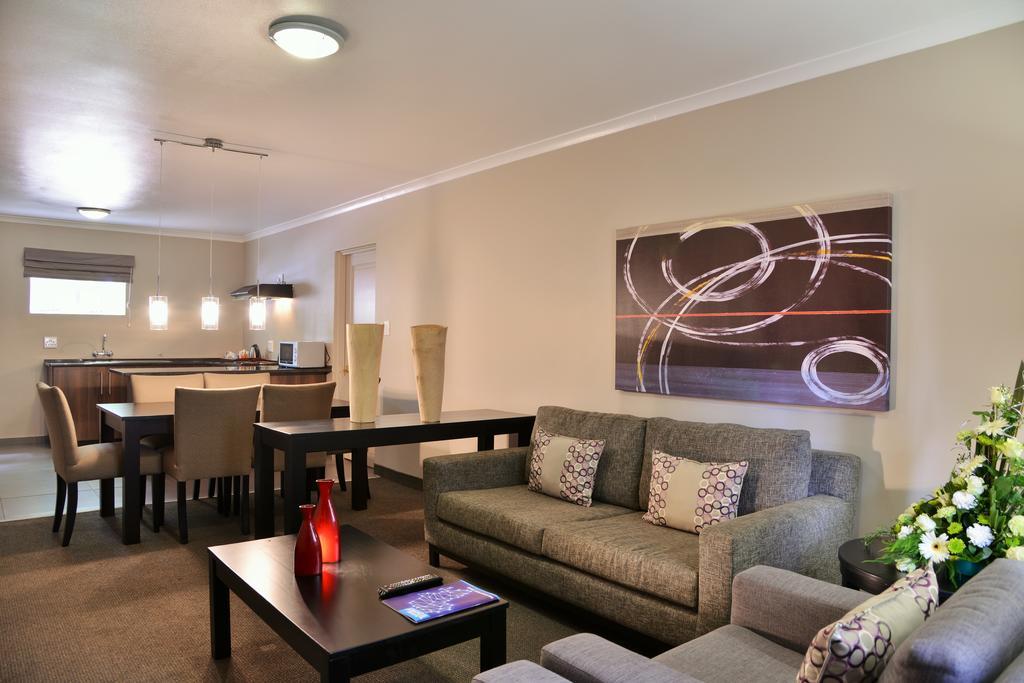 בוקסבורג Birchwood Hotel And Or Tambo Conference Centre מראה חיצוני תמונה